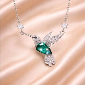 Vintage Hummingbird Green Silver Necklace